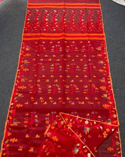 Dhakai jamdani Saree