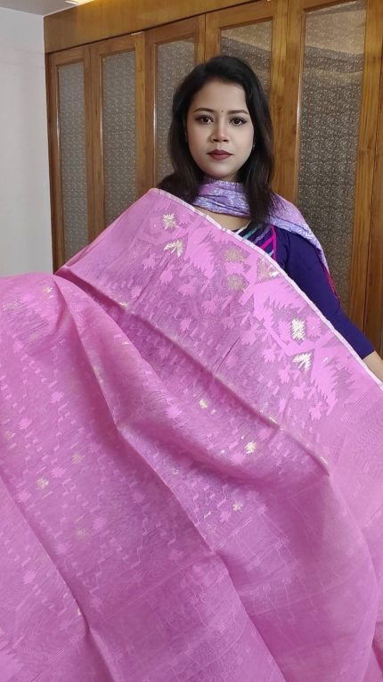 Dhakai jamdani saree