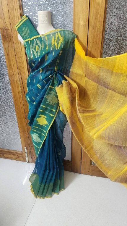 Dhakai jamdani saree